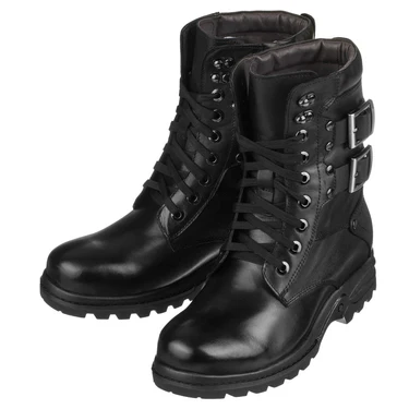 8_boots_001